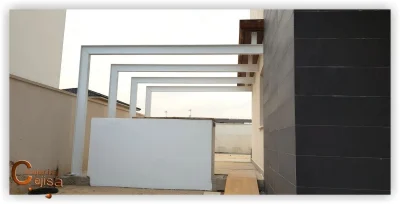 Garaje pérgola metal y madera