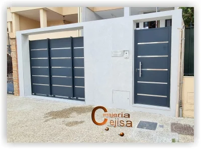 Puertas corredera y peatonal en bandejas con inox P91G