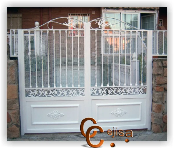 Puertas de hierro modelo moderno