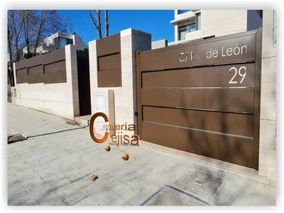 Puerta jardín en corte laser P78G