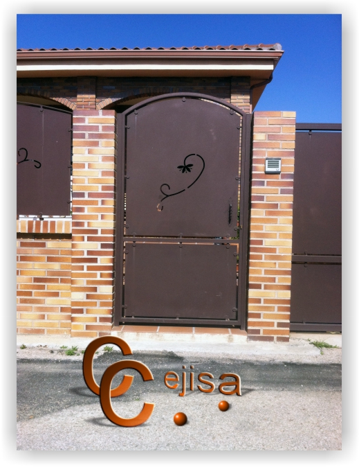 Puerta peatonal modelo corte con plasma