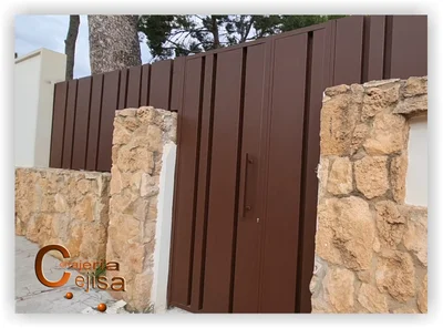 Puertas vallas bandejas verticales desiguales P93G