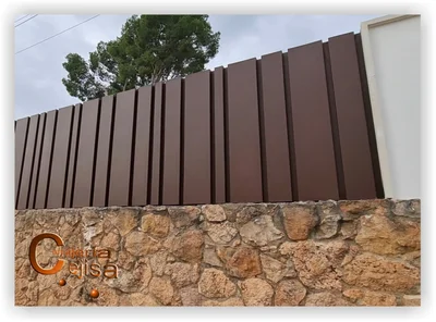 Puertas vallas bandejas verticales desiguales P93G